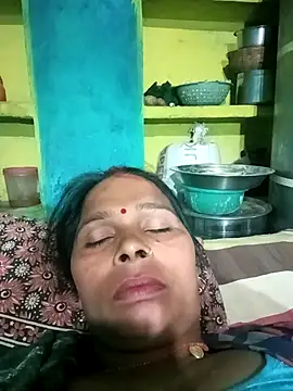 Snapshot of Rt_shreya chatting on November 6, 2025, 5:25 pm Rt shreya online show from November 6, 2025, 5:25 pm