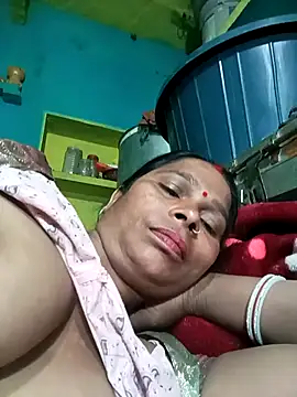 Snapshot of Rt_shreya chatting on November 12, 2025, 9:25 pm Rt shreya online show from November 12, 2025, 9:25 pm