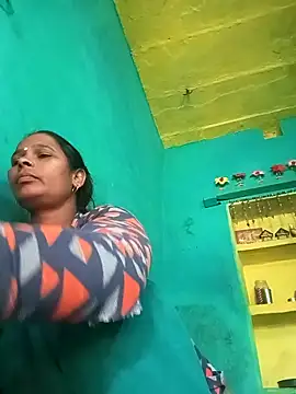 Snapshot of Rt_shreya chatting on November 24, 2025, 3:39 am Rt shreya online show from November 24, 2025, 3:39 am