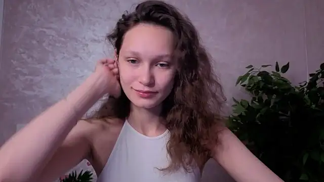 Snapshot of VeronaQueenn chatting on October 9, 2025, 9:07 am VeronaQueenn online show from October 9, 2025, 9:07 am