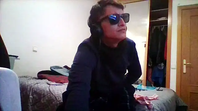 Snapshot of JerryelGato chatting on November 26, 2025, 1:28 am JerryelGato online show from November 26, 2025, 1:28 am