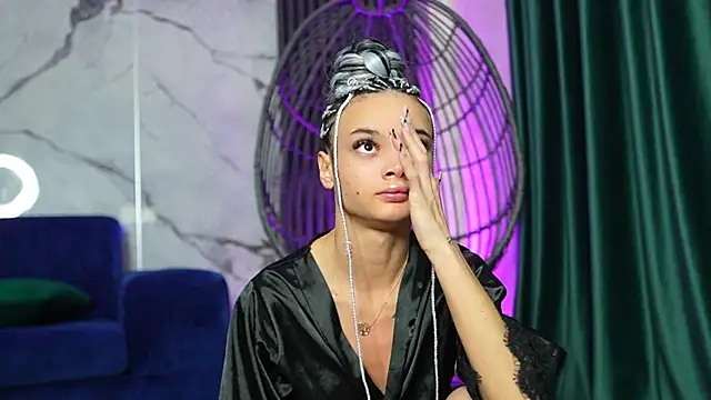 Snapshot of RachelRavee chatting on November 1, 2025, 5:20 am RachelRavee online show from November 1, 2025, 5:20 am