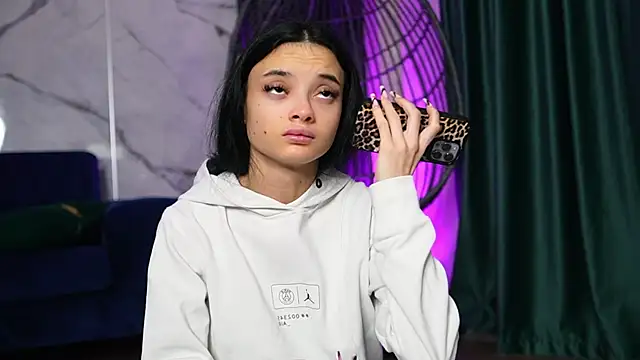 Snapshot of RachelRavee chatting on November 4, 2025, 5:17 am RachelRavee online show from November 4, 2025, 5:17 am