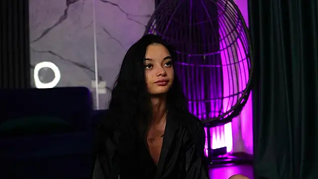 Snapshot of RachelRavee chatting on November 10, 2025, 5:17 am RachelRavee online show from November 10, 2025, 5:17 am