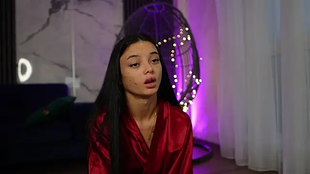 Snapshot of RachelRavee chatting on November 16, 2025, 5:13 am RachelRavee online show from November 16, 2025, 5:13 am