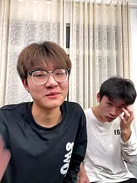 Snapshot of KK-cuteboy chatting on November 18, 2025, 10:20 am KK-cuteboy online show from November 18, 2025, 10:20 am