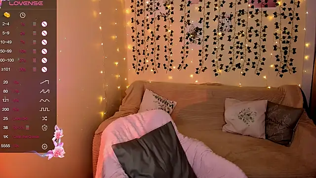 Evaa Braunn online show from November 7, 2025, 2:11 am