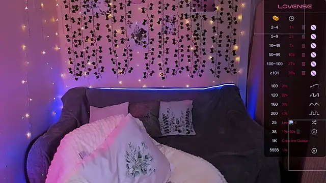 Evaa Braunn online show from January 13, 2026, 2:17 am