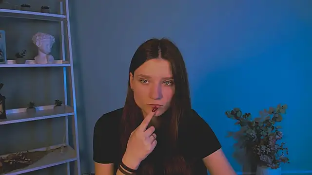 dana sweet   online show from November 25, 2025, 7:47 pm