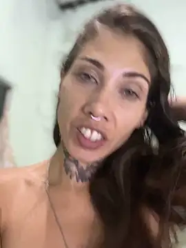 Snapshot of casalskunk chatting on October 21, 2025, 12:55 am casalskunk online show from October 21, 2025, 12:55 am