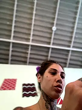 Snapshot of casalskunk chatting on November 19, 2025, 10:04 am casalskunk online show from November 19, 2025, 10:04 am