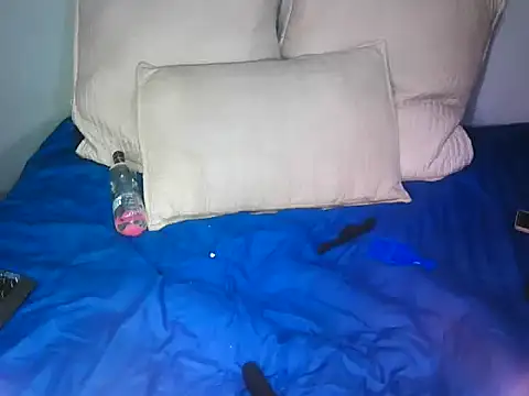 Snapshot of Bootyclit87xx chatting on November 18, 2025, 5:39 pm Bootyclit87xx online show from November 18, 2025, 5:39 pm