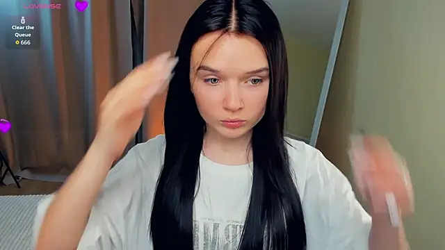 Snapshot of RonnieSchmertz chatting on November 25, 2025, 5:02 pm RonnieSchmertz online show from November 25, 2025, 5:02 pm