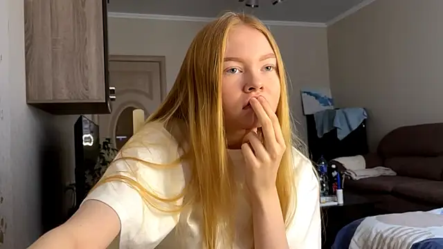 Snapshot of RaguelNicksons chatting on October 24, 2025, 9:17 am RaguelNicksons online show from October 24, 2025, 9:17 am