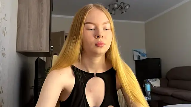 Snapshot of RaguelNicksons chatting on October 25, 2025, 12:02 pm RaguelNicksons online show from October 25, 2025, 12:02 pm