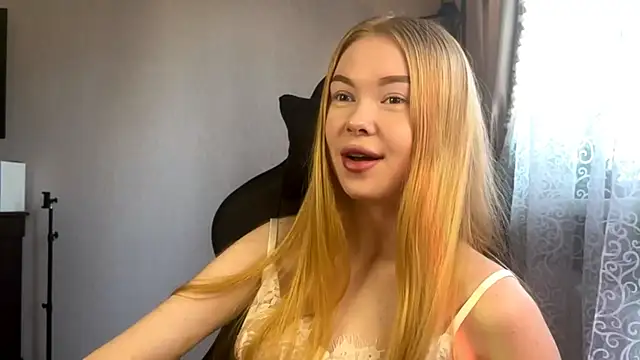 Snapshot of RaguelNicksons chatting on November 17, 2025, 5:24 am RaguelNicksons online show from November 17, 2025, 5:24 am