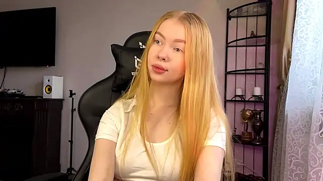 Snapshot of RaguelNicksons chatting on November 21, 2025, 6:12 am RaguelNicksons online show from November 21, 2025, 6:12 am