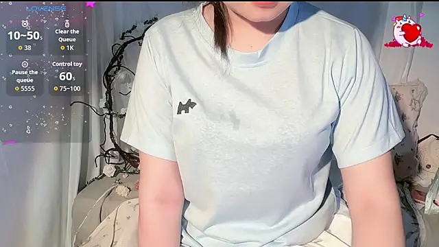 Snapshot of BeChinh_Lee chatting on October 16, 2025, 7:53 am BeChinh Lee online show from October 16, 2025, 7:53 am