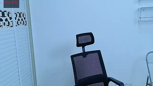 sexyboy-lele online show from October 23, 2025, 6:45 am