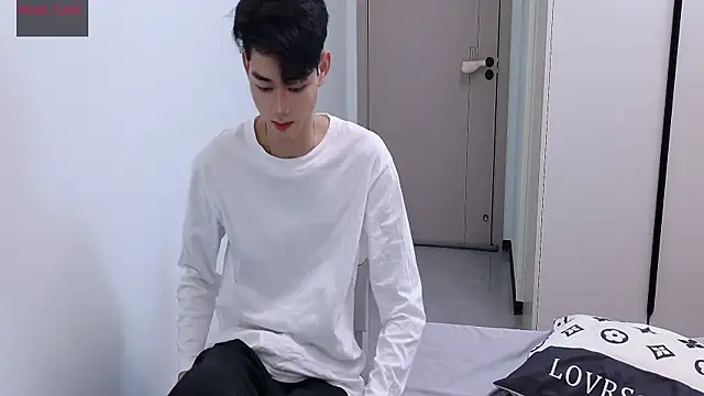 sexyboy-lele online show from November 19, 2025, 10:48 am