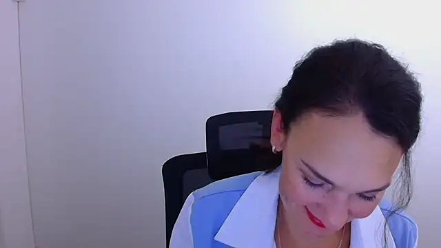 Snapshot of Rosie_Rosee chatting on November 30, 2025, 12:20 pm Rosie Rosee online show from November 30, 2025, 12:20 pm