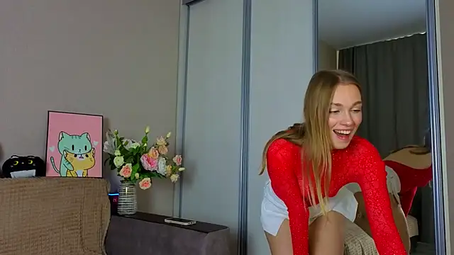 Snapshot of ElizaPurrr chatting on October 21, 2025, 10:38 am ElizaPurrr online show from October 21, 2025, 10:38 am