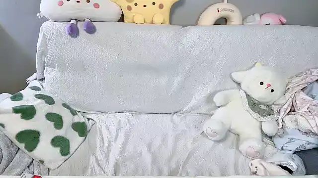 xiaoguaiss online show from February 11, 2026, 4:12 pm