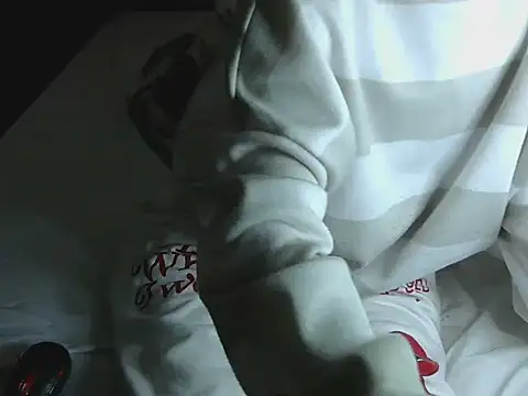 Snapshot of BabeLulu chatting on October 14, 2025, 9:59 pm BabeLulu online show from October 14, 2025, 9:59 pm