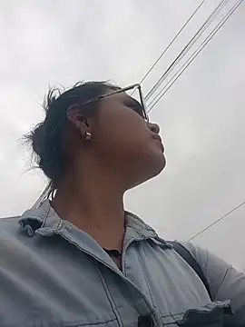 Snapshot of KimiAnal chatting on October 22, 2025, 12:16 pm KimiAnal online show from October 22, 2025, 12:16 pm