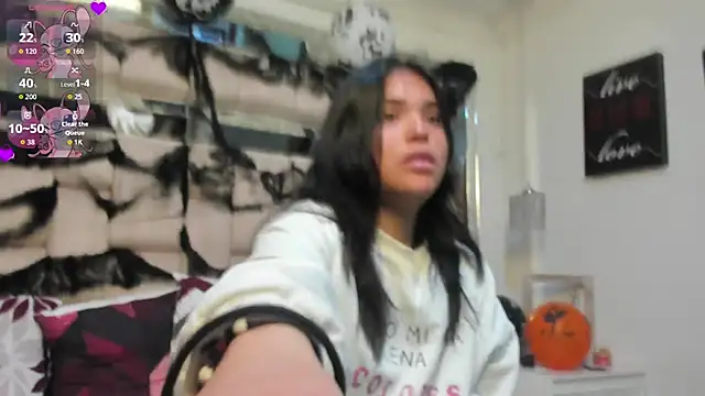 Snapshot of KimiAnal chatting on October 23, 2025, 1:21 pm KimiAnal online show from October 23, 2025, 1:21 pm