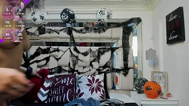 Snapshot of KimiAnal chatting on November 1, 2025, 1:35 pm KimiAnal online show from November 1, 2025, 1:35 pm