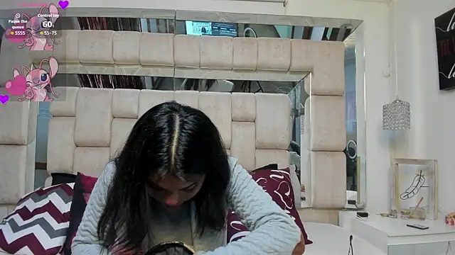 Snapshot of KimiAnal chatting on November 6, 2025, 1:12 pm KimiAnal online show from November 6, 2025, 1:12 pm