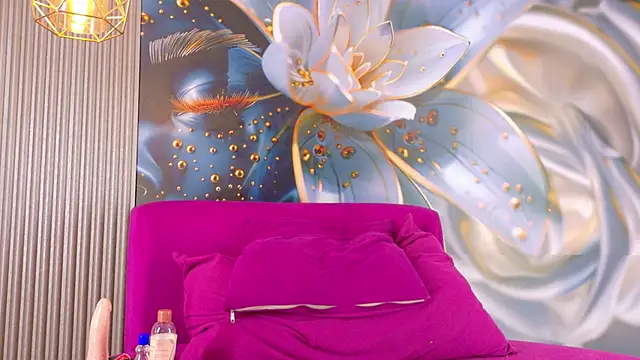 Snapshot of ChannelCroix chatting on November 21, 2025, 7:45 pm ChannelCroix online show from November 21, 2025, 7:45 pm