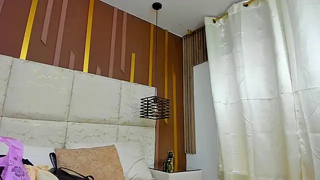 AmbarGills online show from February 14, 2026, 12:57 pm