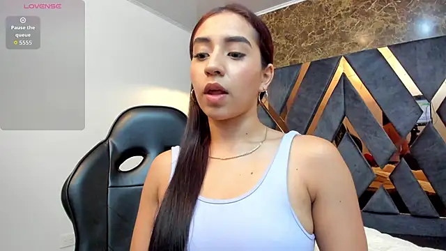 Snapshot of Vittoria_Conti_ chatting on December 1, 2025, 5:40 pm Vittoria Conti online show from December 1, 2025, 5:40 pm