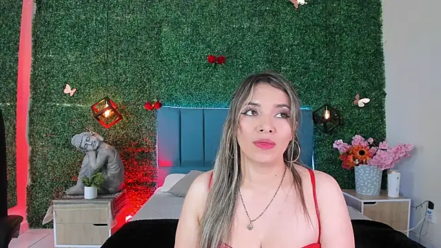 Snapshot of Kiaraa88 chatting on June 11, 2026, 7:56 pm Kiaraa88 online show from June 11, 2026, 7:56 pm