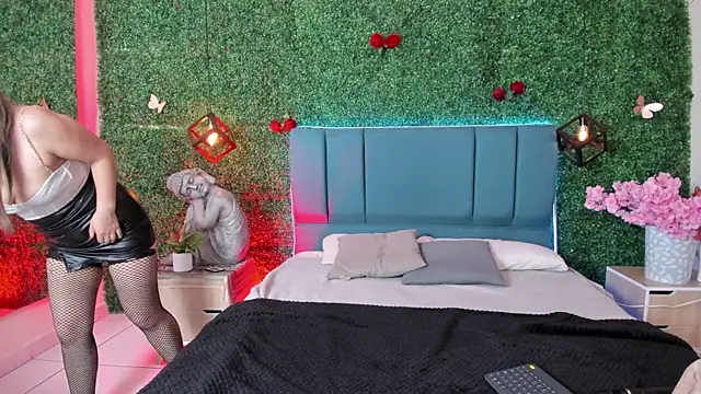 Snapshot of Kiaraa88 chatting on June 12, 2026, 8:30 pm Kiaraa88 online show from June 12, 2026, 8:30 pm