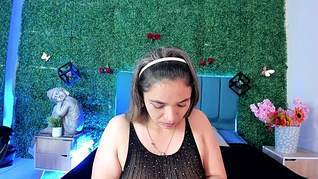 Snapshot of Kiaraa88 chatting on July 1, 2026, 8:30 pm Kiaraa88 online show from July 1, 2026, 8:30 pm