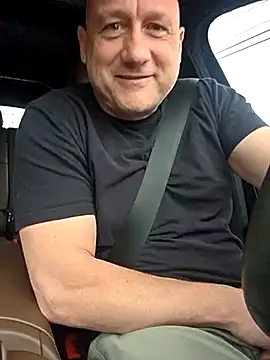 akstr8 online show from March 26, 2026, 5:29 pm