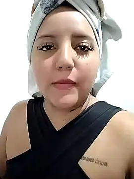 AlinaVega online show from November 1, 2025, 2:41 pm