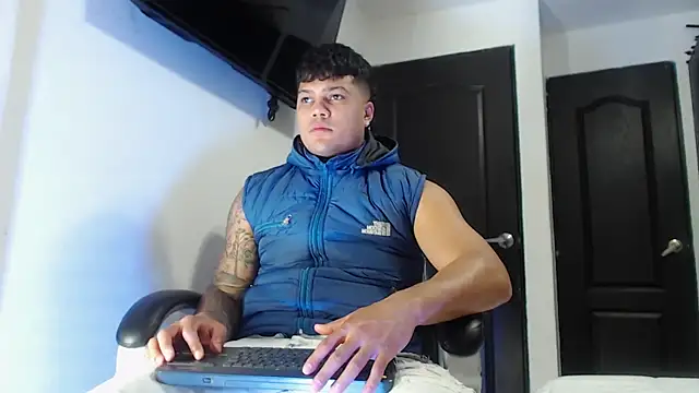 Boyhot 00 online show from October 19, 2025, 12:22 am