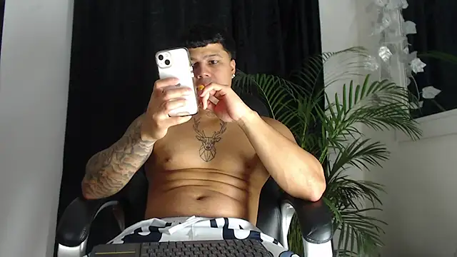 Boyhot 00 online show from February 21, 2026, 1:50 am