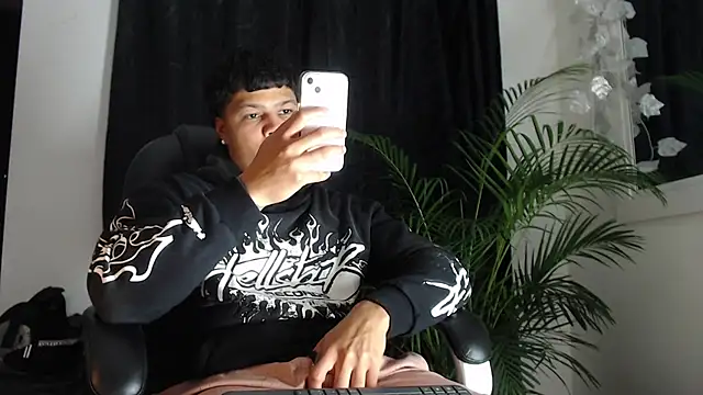 Boyhot 00 online show from February 24, 2026, 3:48 am