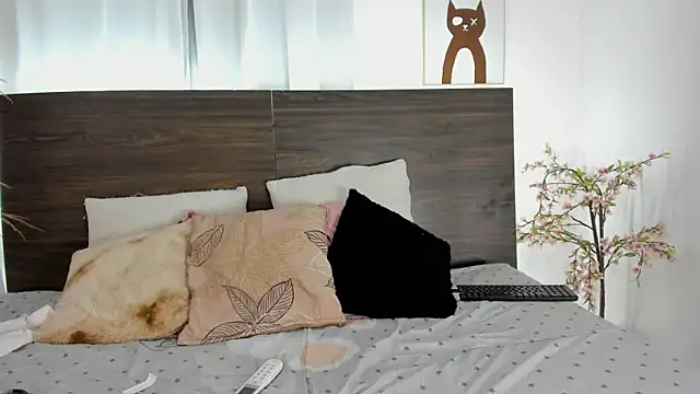 Snapshot of Brianna_Maya chatting on February 27, 2026, 10:32 pm Brianna Maya online show from February 27, 2026, 10:32 pm