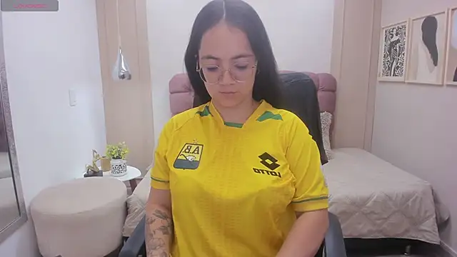 Sasha Grace online show from March 18, 2026, 7:39 pm