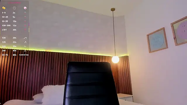 Snapshot of Foxy_Kylie chatting on December 18, 2025, 8:04 pm Foxy Kylie online show from December 18, 2025, 8:04 pm