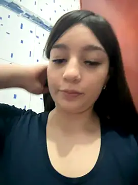 Snapshot of __Lorelain__ chatting on November 20, 2025, 10:31 pm Lorelain online show from November 20, 2025, 10:31 pm