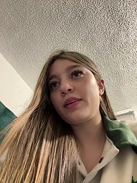   Lorelain   online show from January 9, 2026, 9:49 pm