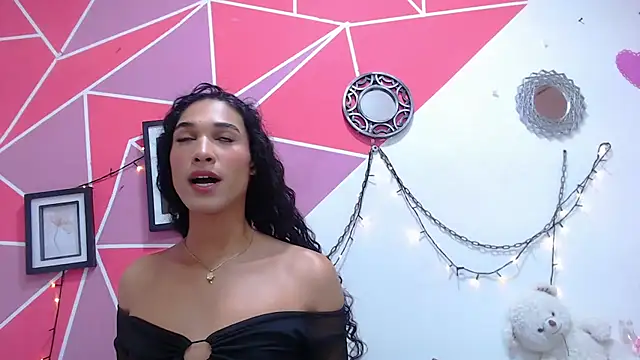 Tifany Adams online show from November 25, 2025, 8:20 pm