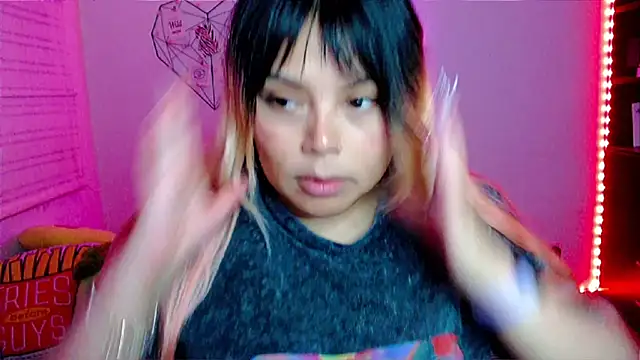 EllieMoonX online show from February 12, 2026, 11:44 pm